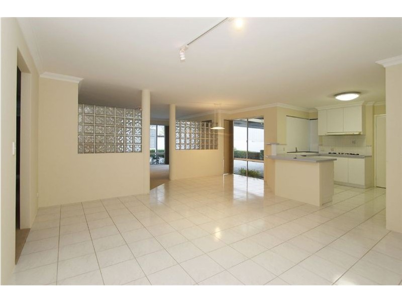 19 James Road, Kardinya WA 6163
