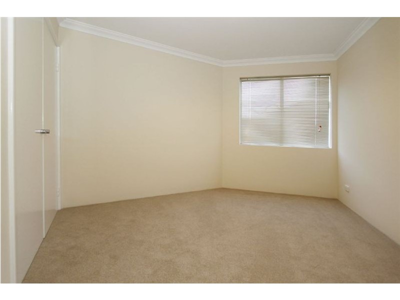 19 James Road, Kardinya WA 6163