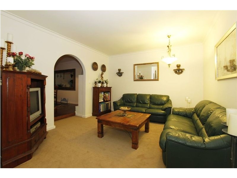 158 Corinthian Road East, Shelley WA 6148