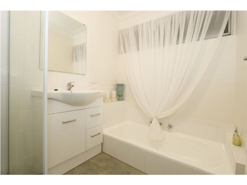 158 Corinthian Road East, Shelley WA 6148