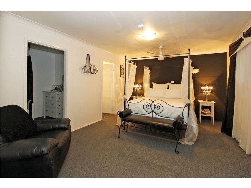 158 Corinthian Road East, Shelley WA 6148