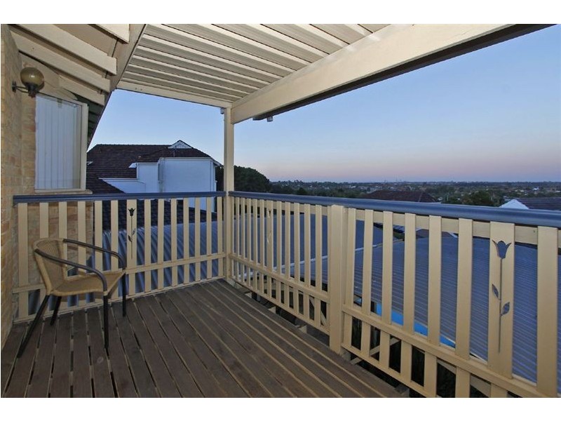 4 Callaway Crescent, Kardinya WA 6163