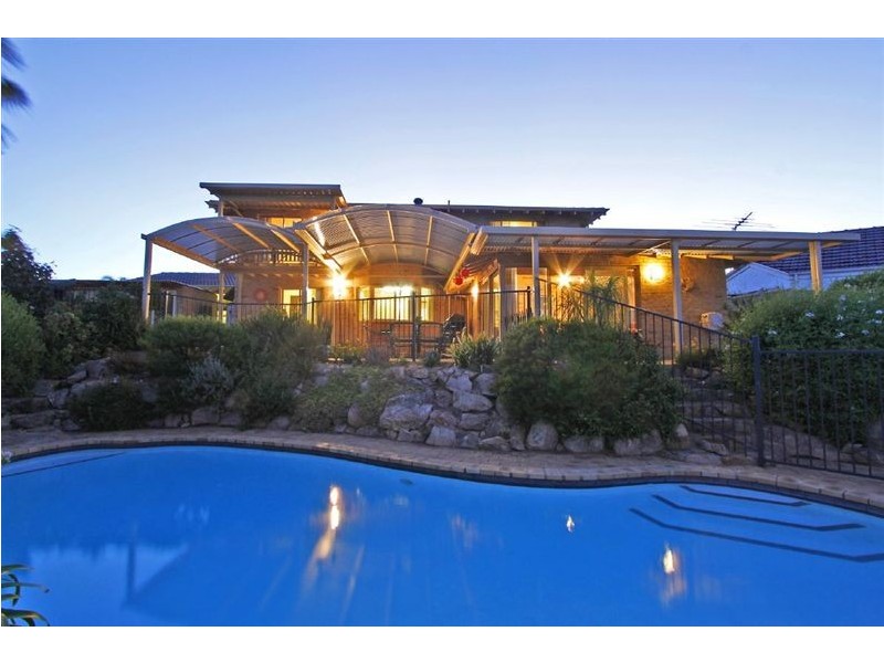 4 Callaway Crescent, Kardinya WA 6163