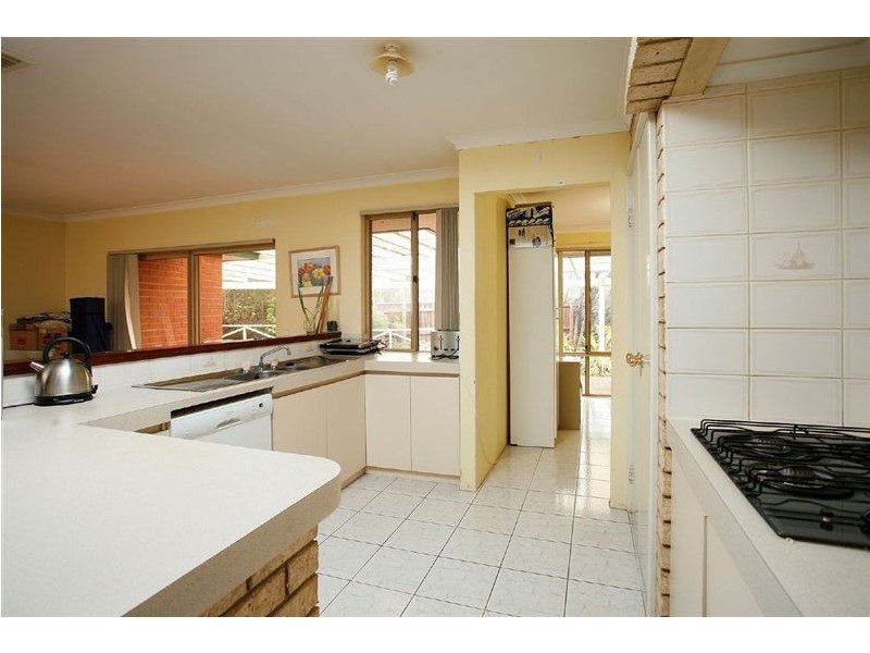 20 Sandover Crescent, Winthrop WA 6150