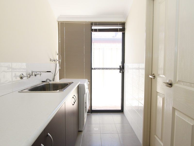 4c Salina Way, Yangebup WA 6164