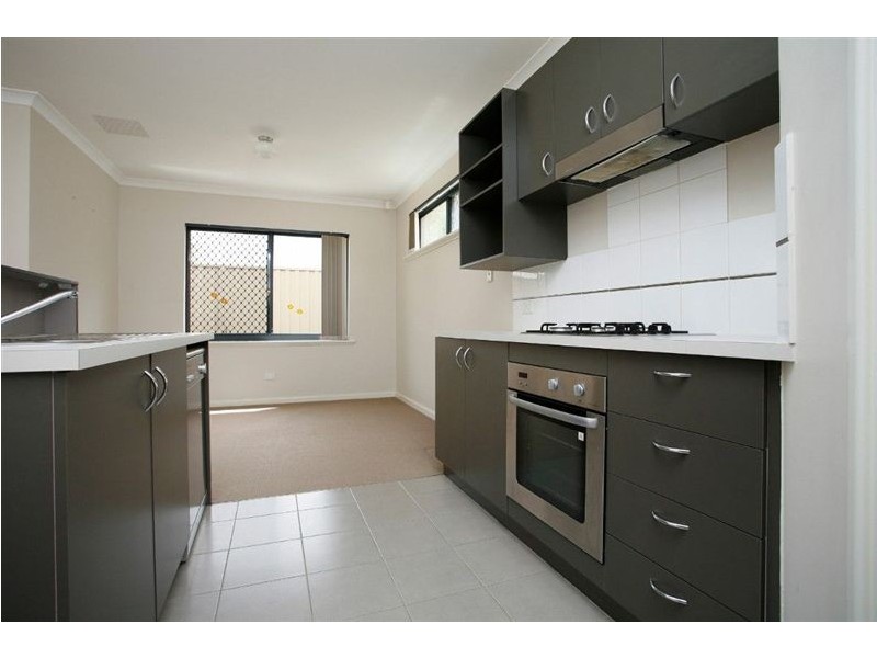 27 Merian Close, Bentley WA 6102