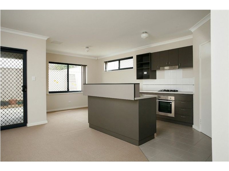 27 Merian Close, Bentley WA 6102