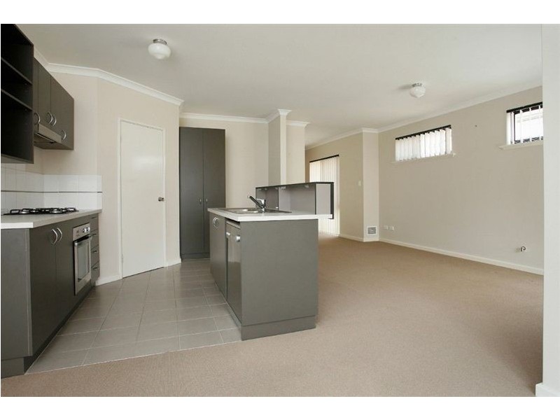 27 Merian Close, Bentley WA 6102