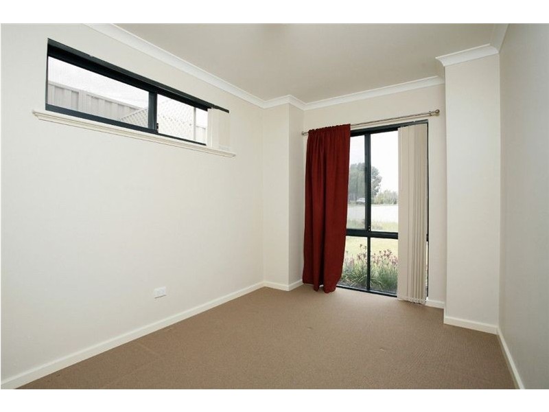 27 Merian Close, Bentley WA 6102