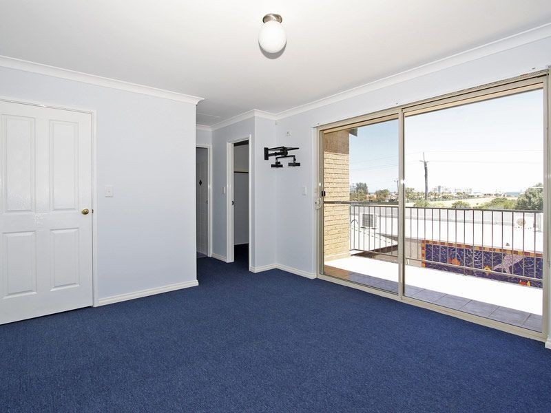 12/14 Boyd Crescent, Hamilton Hill WA 6163