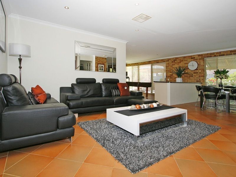 3 Treaty Oak Cove, Bibra Lake WA 6163