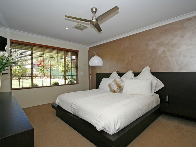 3 Treaty Oak Cove, Bibra Lake WA 6163