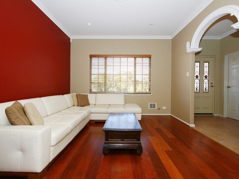 1 Curtis Road, Melville WA 6156