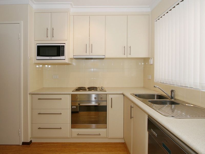 8/90 Gilbertson Road, Kardinya WA 6163