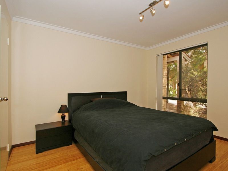 8/90 Gilbertson Road, Kardinya WA 6163