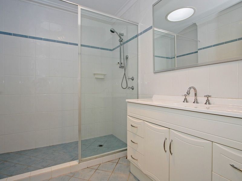 8/90 Gilbertson Road, Kardinya WA 6163