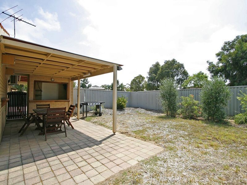 8/90 Gilbertson Road, Kardinya WA 6163