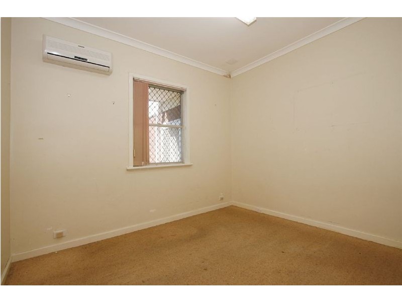 10 Florizel Street, Coolbellup WA 6163