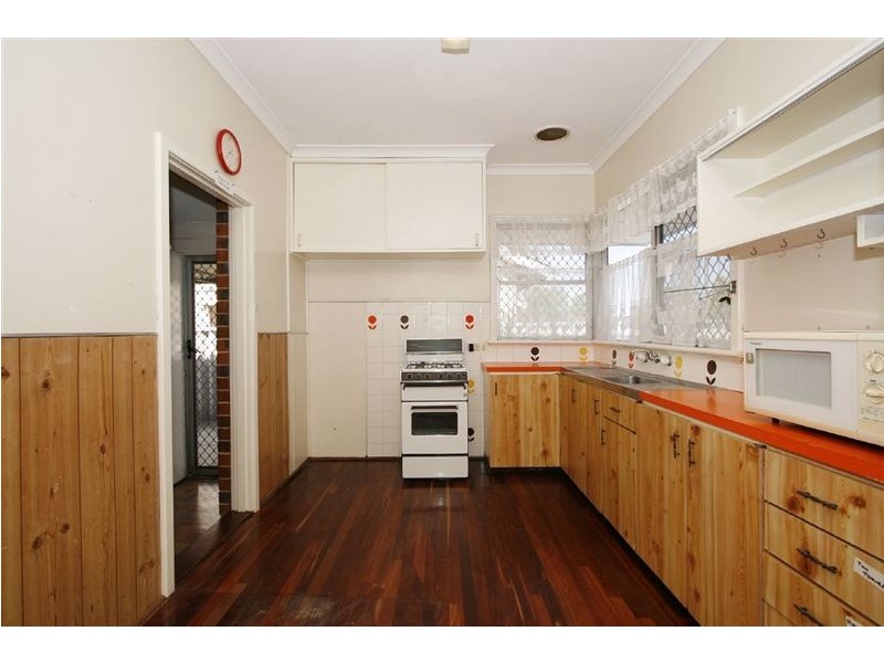 10 Florizel Street, Coolbellup WA 6163