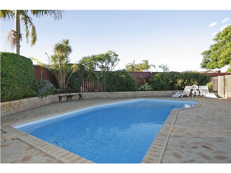 5 Underwood Grove, Kardinya WA 6163