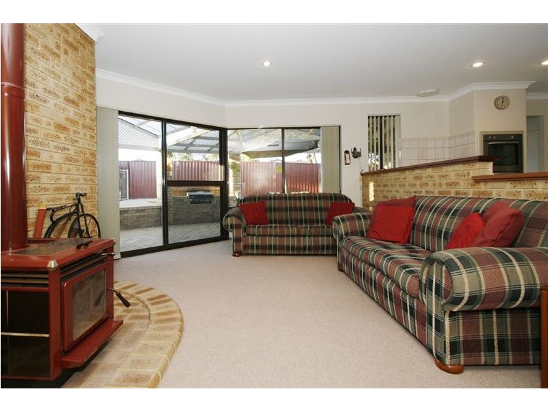 5 Underwood Grove, Kardinya WA 6163