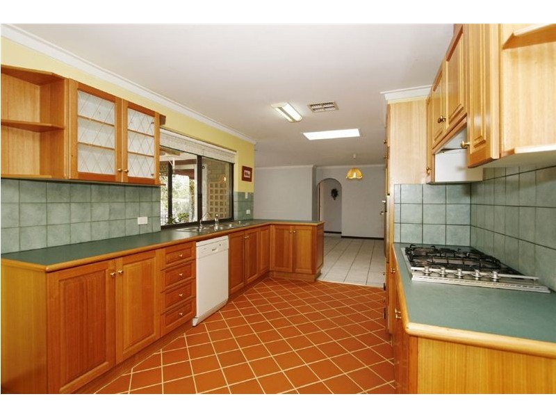 25 Hanrahan Loop, Kardinya WA 6163