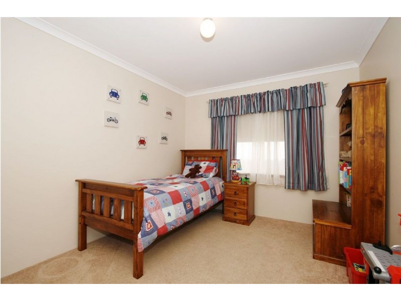 20 Fairmount Close, Bibra Lake WA 6163