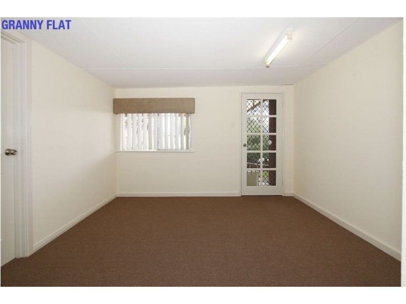 22 Hollis Street, Samson WA 6163