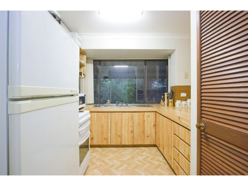 27 Hadley Gardens, Kardinya WA 6163