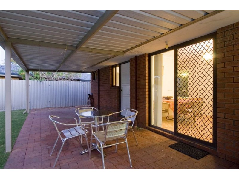 27 Hadley Gardens, Kardinya WA 6163