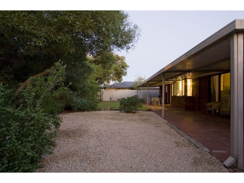 27 Hadley Gardens, Kardinya WA 6163