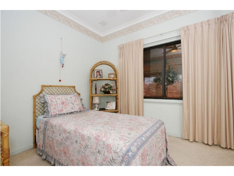 12 Shelshaw Street, Melville WA 6156