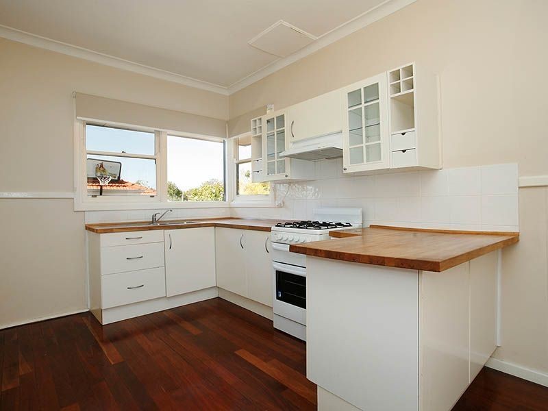 18 Caliban Way, Coolbellup WA 6163