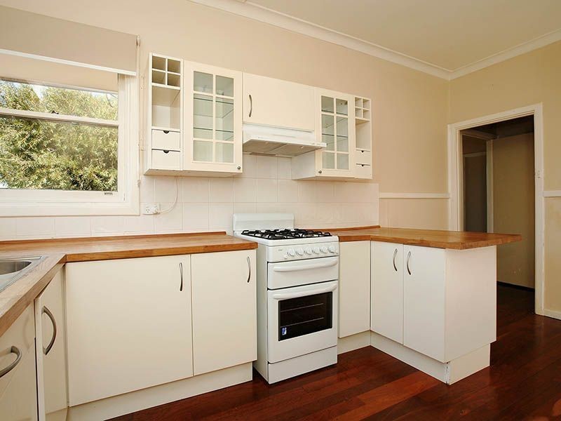 18 Caliban Way, Coolbellup WA 6163