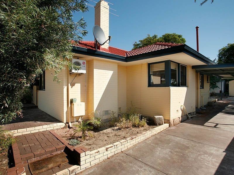 18 Caliban Way, Coolbellup WA 6163