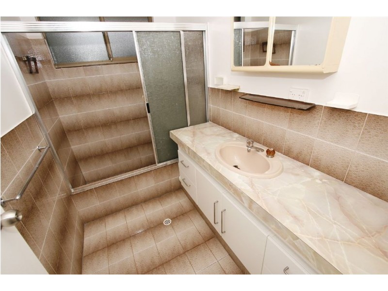 2/345 Carrington Street, Hamilton Hill WA 6163