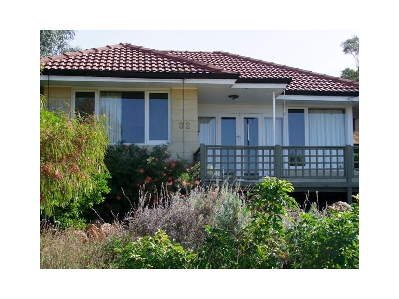 32 Quince Way, Coolbellup WA 6163