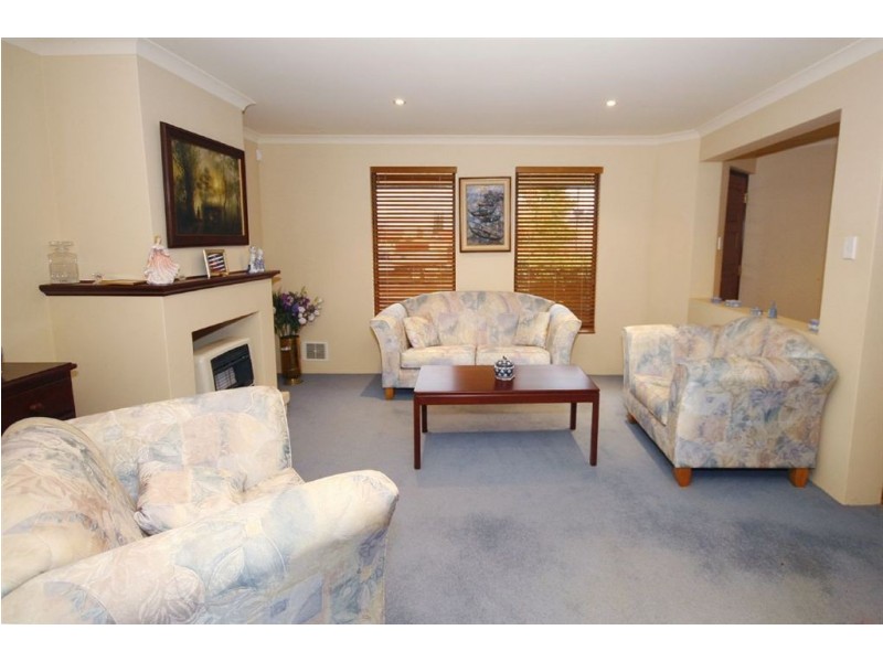 43 Peterborough Circle, North Lake WA 6163