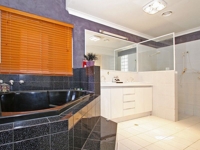7 James Road, Kardinya WA 6163