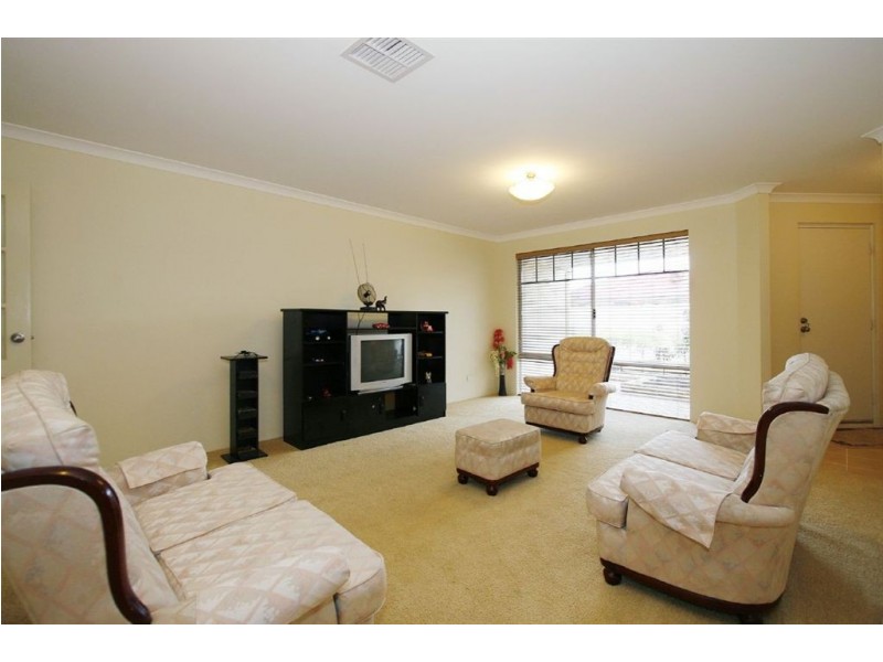 238 Amherst Road, Canning Vale WA 6155