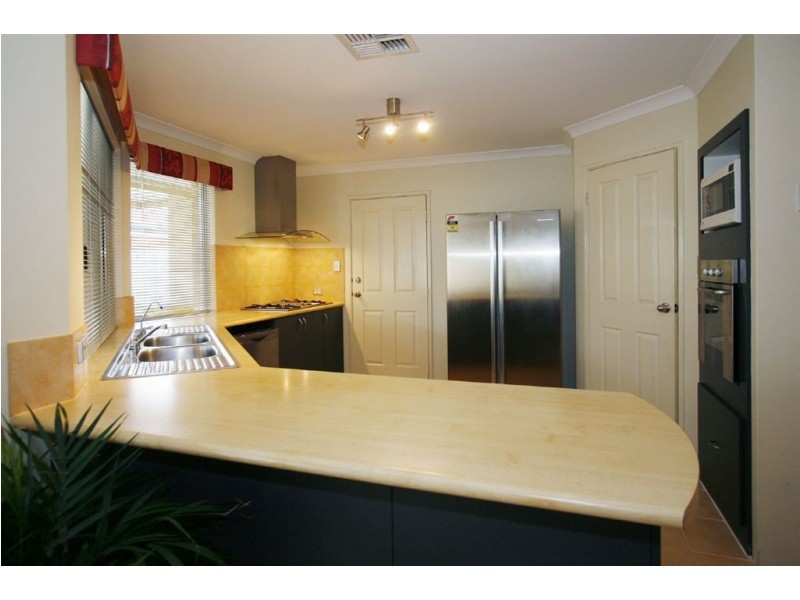 238 Amherst Road, Canning Vale WA 6155