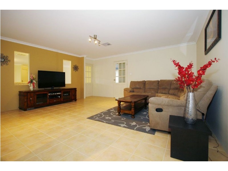 238 Amherst Road, Canning Vale WA 6155