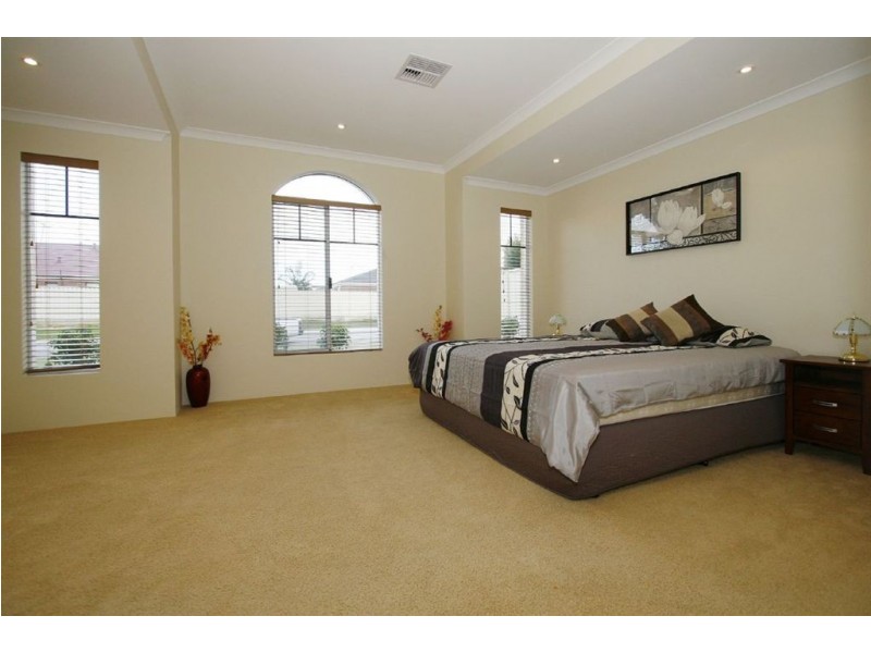 238 Amherst Road, Canning Vale WA 6155