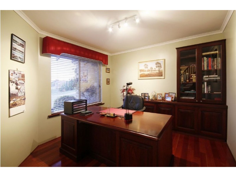 11 Boylen Rise, Winthrop WA 6150