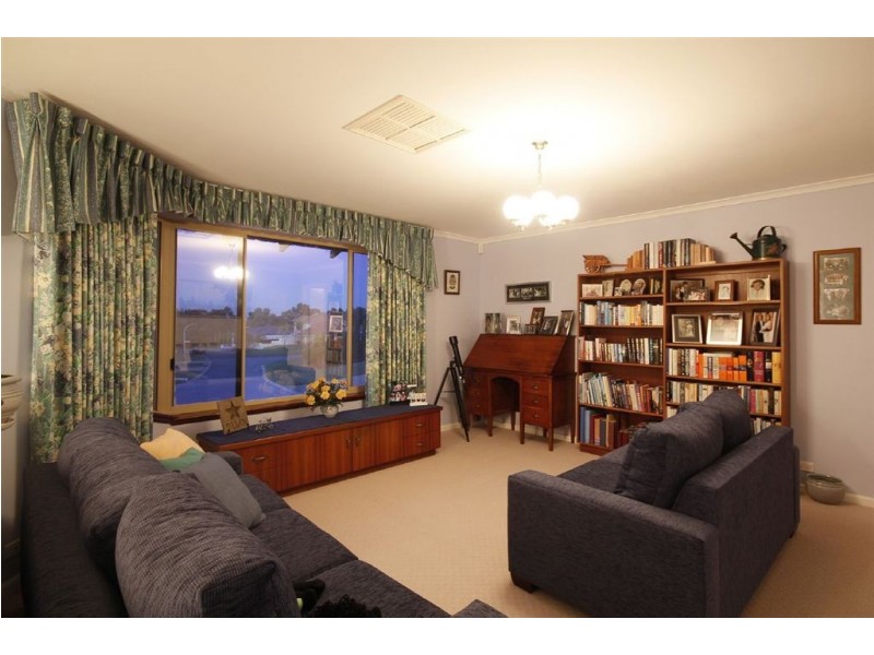 11 Boylen Rise, Winthrop WA 6150