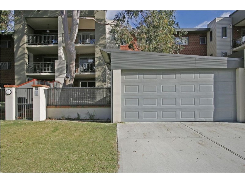15/15 Rosalind Way, Coolbellup WA 6163