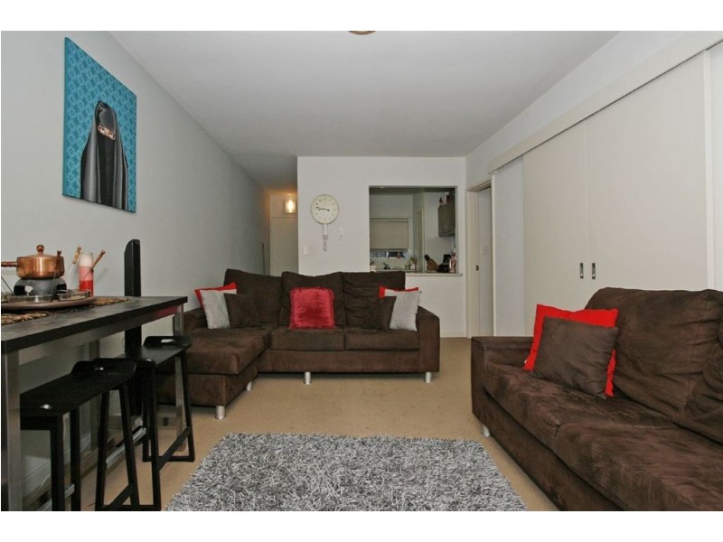 15/15 Rosalind Way, Coolbellup WA 6163