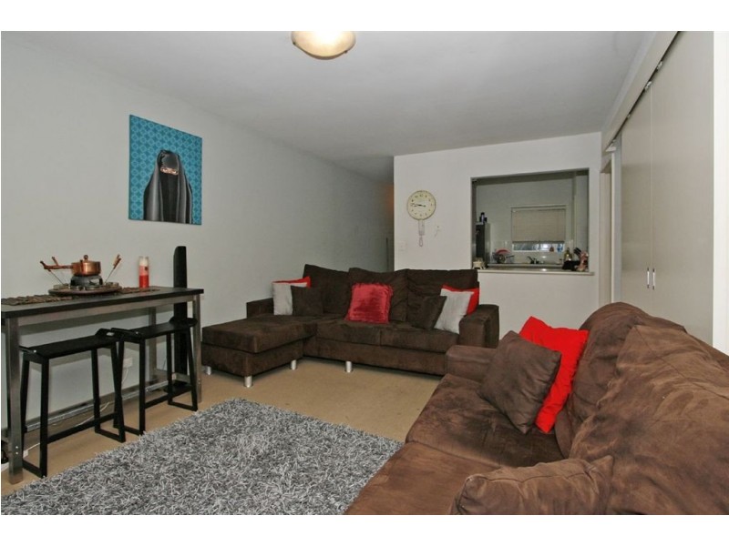15/15 Rosalind Way, Coolbellup WA 6163