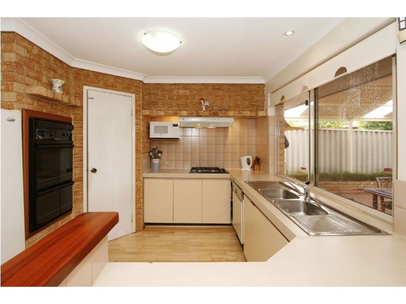 27 Underwood Grove, Kardinya WA 6163