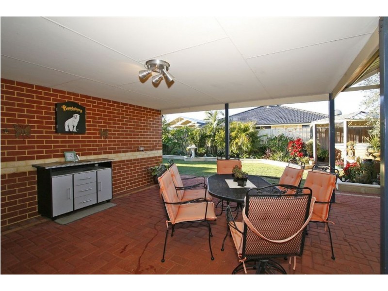 240 Amherst Road, Canning Vale WA 6155